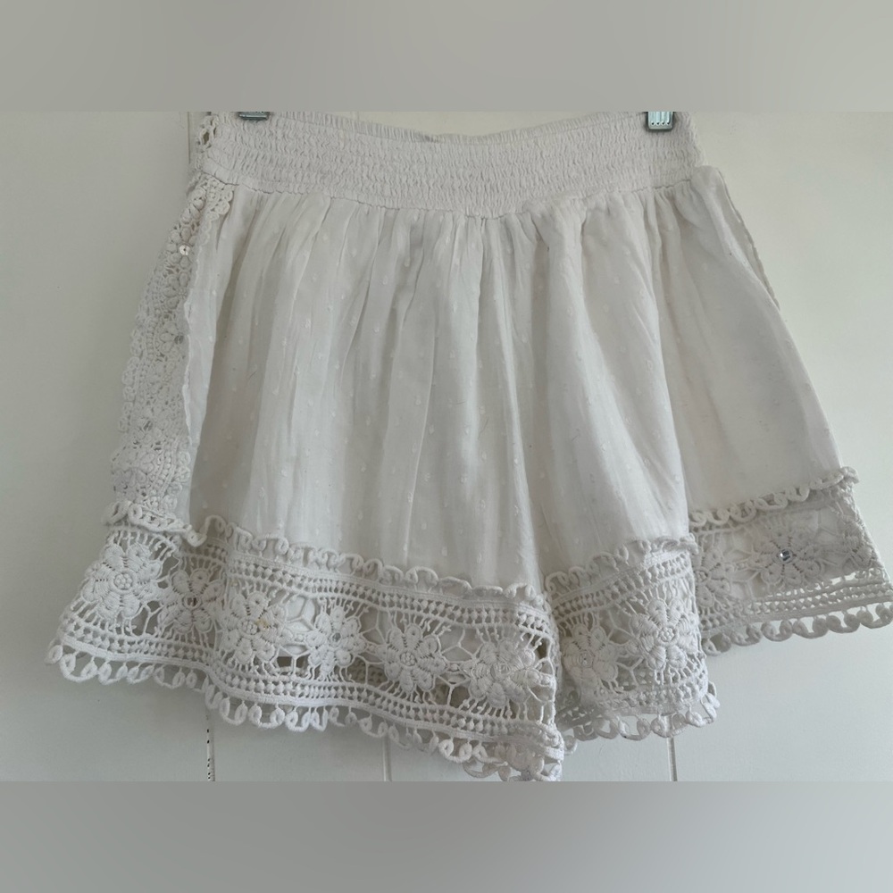 American Eagle White Swiss Dot Crochet Trim White Cotton Shorts Sequins Sz Small - Picture 8 of 13